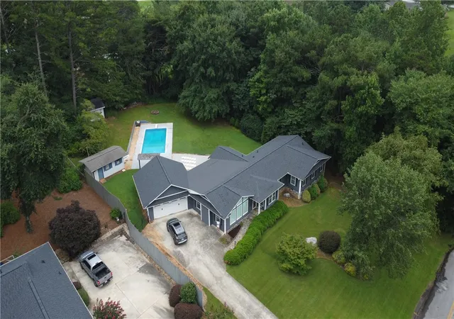 Photo 1 of Single family home for sale at 329 Arphenia Dr, West Union, SC 29696 | MLS# 20304609 | Listing updated on 2026-10-04