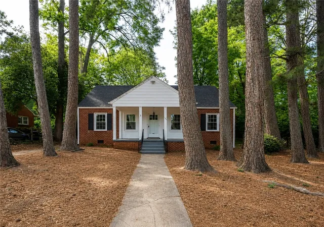 Photo 1 of Single family home for sale at 308 W Fredericks St, Anderson, SC 29625 | MLS# 20305000 | Listing updated on 2026-09-08