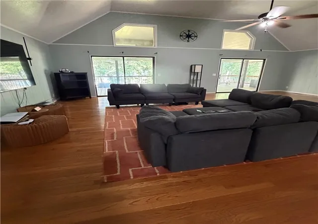 Photo 4 of Single family home for sale at 110 Kenneth Dr, Anderson, SC 29626 | MLS# 20304999 | Listing updated on 2026-10-26