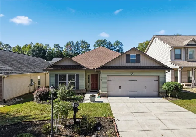 Photo 2 of Single family home for sale at 1035 Edenbrooke Cir, Anderson, SC 29621 | MLS# 20305269 | Listing updated on 2026-10-09
