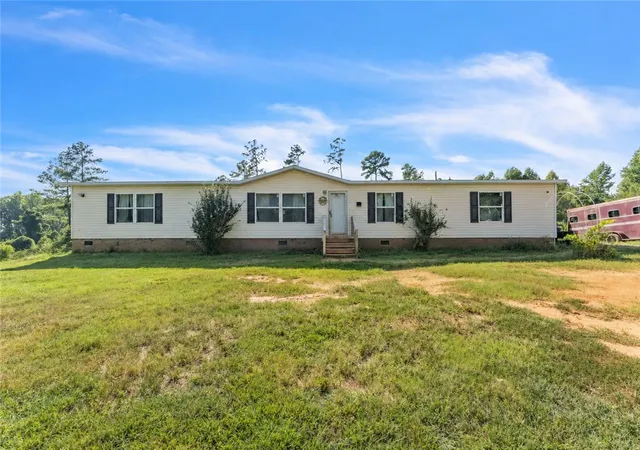Manufactured home for sale at 502 Mountain Creek Church Rd, Anderson, SC 29626 | MLS# 20305309