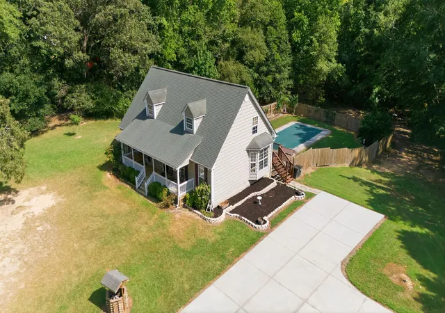 Photo 4 of Single family home for sale at 1234 First Ave, Starr, SC 29684 | MLS# 20305388 | Listing updated on 2026-10-15