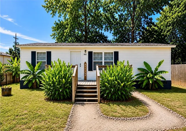 Photo 1 of Manufactured home for sale at 102 Chad Dr, Ninety Six, SC 29666 | MLS# 20305459 | Listing updated on 2026-10-01