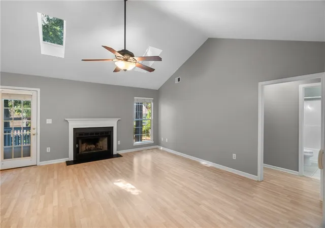Photo 4 of Single family home for sale at 103 Loden Ct, Simpsonville, SC 29680 | MLS# 20305477 | Listing updated on 2026-09-18