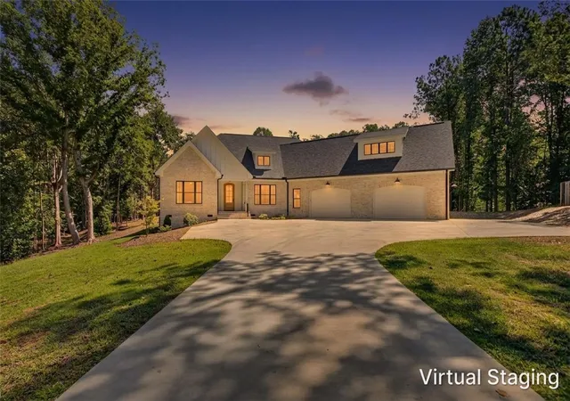 Photo 1 of Single family home for sale at 324 Gassaway St, Central, SC 29630 | MLS# 20305528 | Listing updated on 2026-09-08
