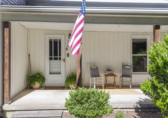 2nd image of 126 Park Ave, Westminster, SC 29693 | MLS# 20305638