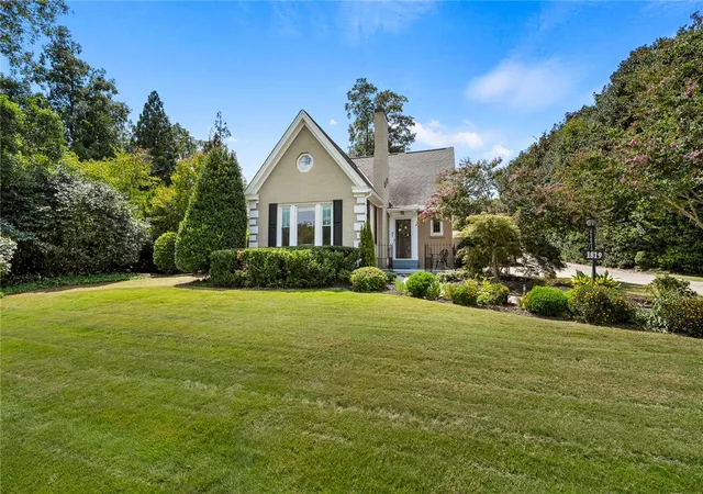 1st image of 1819 Club Dr, Anderson, SC 29625 | MLS# 20305644
