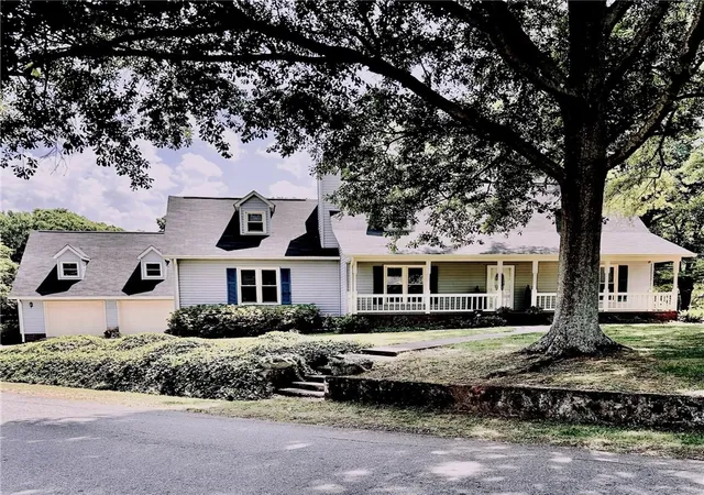 Single family home for sale at 901 Tripp St, Williamston, SC 29697 | MLS# 20305653