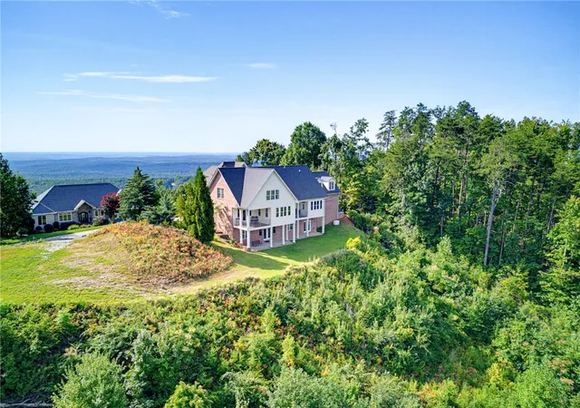 Photo 2 of Single family home for sale at 283 Jocassee Ridge Way, Salem, SC 29676 | MLS# 20305148 | Listing updated on 2026-09-01