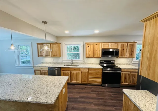 Photo 3 of Single family home for sale at 212 Whitehall Rd, Anderson, SC 29625 | MLS# 20305679 | Listing updated on 2026-09-17