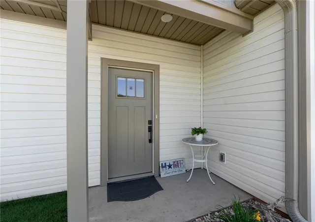 Photo 4 of Single family home for sale at 102 Turkey Trot Rd, Williamston, SC 29697 | MLS# 20305554 | Listing updated on 2026-09-22