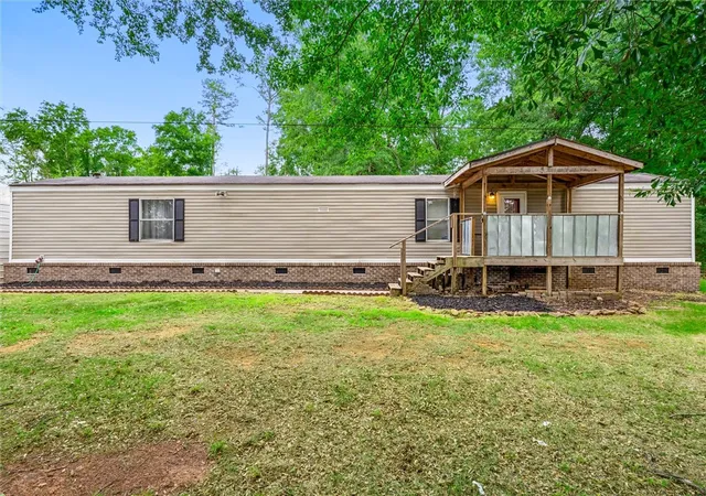 Photo 3 of Manufactured home for sale at 210 Elaine Dr, Piedmont, SC 29673 | MLS# 20305696 | Listing updated on 2026-09-01
