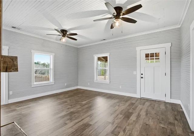 Photo 3 of Single family home for sale at 118 Grogan Rd, Westminster, SC 29693 | MLS# 20305620 | Listing updated on 2026-10-07