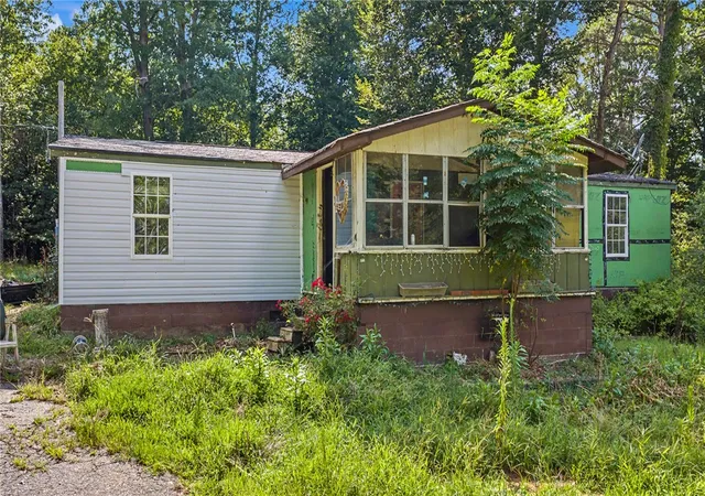 Manufactured home for sale at 266 Ledford Farm Rd, Fair Play, SC 29643 | MLS# 20304304