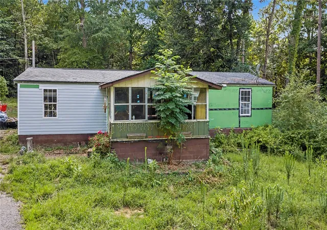 Photo 1 of Manufactured home for sale at 266 Ledford Farm Rd, Fair Play, SC 29643 | MLS# 20304304 | Listing updated on 2026-09-01