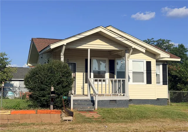 Photo 1 of Single family home for sale at 901 Goddard Ave, Seneca, SC 29678 | MLS# 20305675 | Listing updated on 2026-09-04