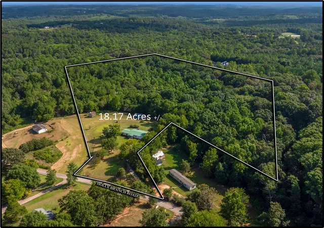 Photo 3 of Manufactured home for sale at 311 Holly Branch Rd, Westminster, SC 29693 | MLS# 20304719 | Listing updated on 2026-09-03