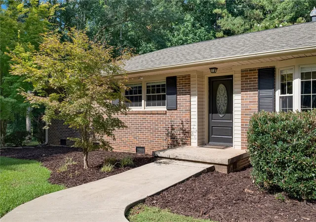 Photo 1 of Single family home for sale at 900 Cricket Ln, Anderson, SC 29621 | MLS# 20305738 | Listing updated on 2026-09-02