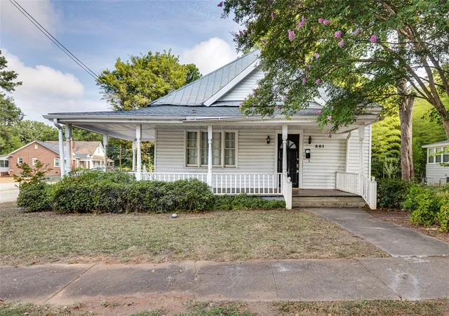 Photo 1 of Single family home for sale at 301 Cater St, Anderson, SC 29621 | MLS# 20305551 | Listing updated on 2026-09-11
