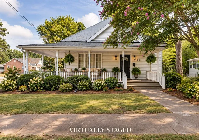 Photo 3 of Single family home for sale at 301 Cater St, Anderson, SC 29621 | MLS# 20305551 | Listing updated on 2026-09-11