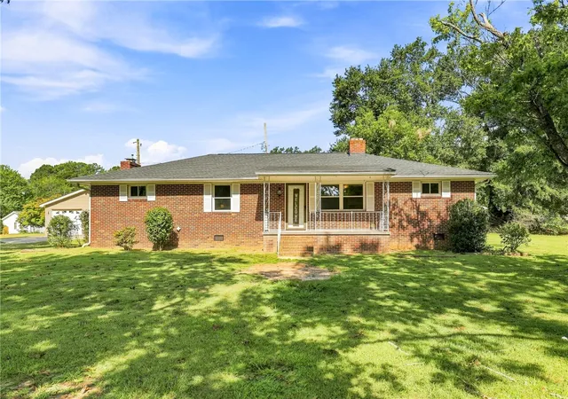 Photo 1 of Single family home for sale at 205 Timms Rd, Piedmont, SC 29673 | MLS# 20305745 | Listing updated on 2026-09-06