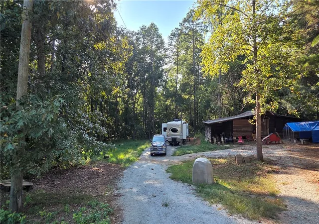 Photo 2 of Single family home for sale at 730/732 Morton Dr, Westminster, SC 29693 | MLS# 20305733 | Listing updated on 2026-09-19