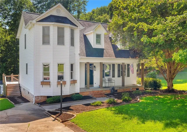 Photo 2 of Sale Pending at 519 Hillandale Rd, Liberty, SC 29657 | MLS# 20305779 | Listing updated on 2026-09-07