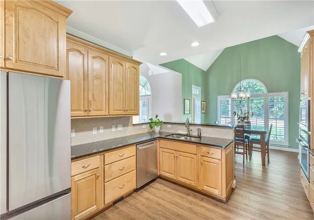 Photo 4 of Single family home for sale at 124 Spanish Wells, Anderson, SC 29621 | MLS# 20305767 | Listing updated on 2026-09-20