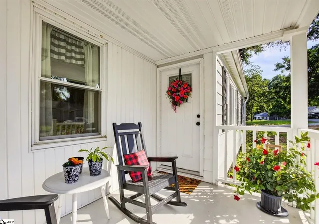 Photo 3 of Single family home for sale at 1903 Dobbins Ave, Anderson, SC 29625 | MLS# 20305771 | Listing updated on 2026-09-04