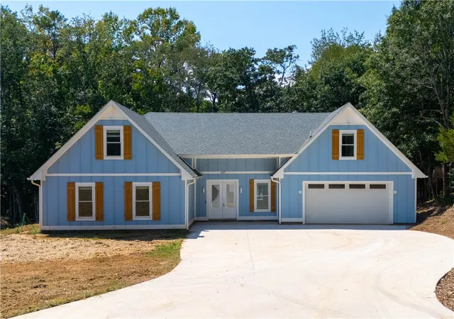 Photo 1 of Single family home for sale at 427 Lakewood Dr, Townville, SC 29689 | MLS# 20305715 | Listing updated on 2026-09-17