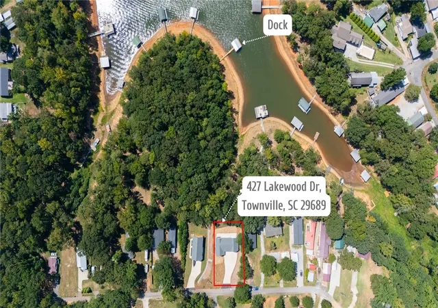 Photo 3 of Single family home for sale at 427 Lakewood Dr, Townville, SC 29689 | MLS# 20305715 | Listing updated on 2026-09-17
