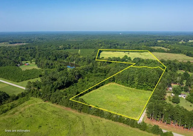 Photo 1 of Sale Pending at 440 Mt Carmel Rd, Abbeville, SC 29620 | MLS# 20305805 | Listing updated on 2026-09-03