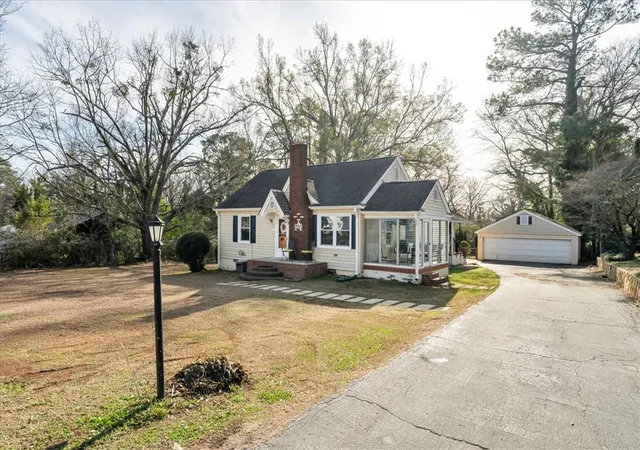Photo 2 of Single family home for sale at 238 California Ave, Spartanburg, SC 29303 | MLS# 20305812 | Listing updated on 2026-09-11