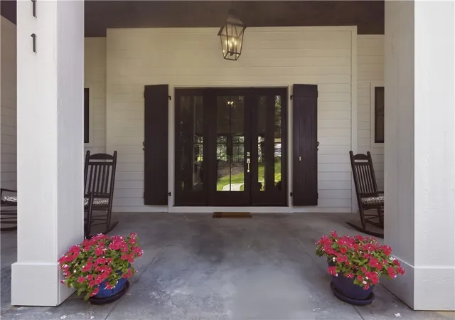 Photo 4 of Single family home for sale at 511 Oakdale Ln, Seneca, SC 29672 | MLS# 20305814 | Listing updated on 2026-09-18