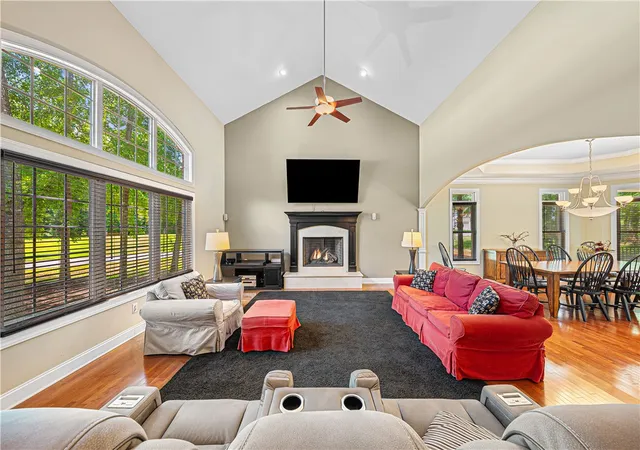 Photo 2 of Single family home for sale at 181 Ethridge Way, Hartwell, GA 30643 | MLS# 20305795 | Listing updated on 2026-09-04