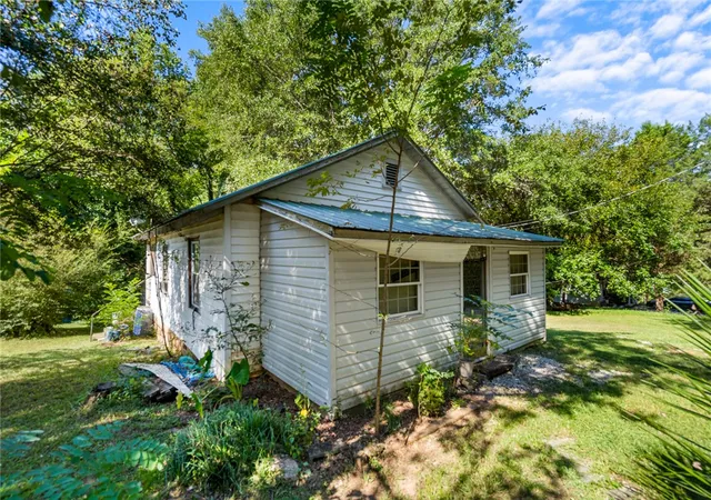 Photo 2 of Single family home for sale at 7 Anderson Ave, Westminster, SC 29693 | MLS# 20305690 | Listing updated on 2026-09-03