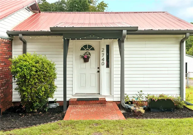 Photo 2 of Single family home for sale at 2740 Torrington Rd, Laurens, SC 29360 | MLS# 20305826 | Listing updated on 2026-09-03
