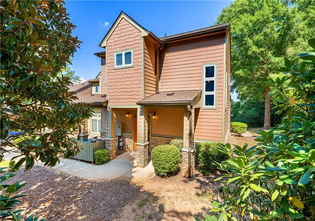Photo 1 of Townhouse for sale at 328 Blue Water Way, West Union, SC 29696 | MLS# 20305757 | Listing updated on 2026-09-04