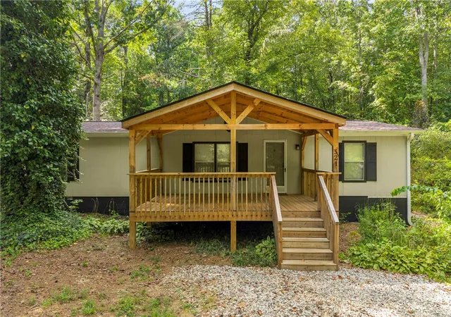 Photo 2 of Manufactured home for sale at 521 Creekside Dr, Mountain Rest, SC 29664 | MLS# 20305806 | Listing updated on 2026-09-05