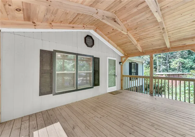 Photo 4 of Manufactured home for sale at 521 Creekside Dr, Mountain Rest, SC 29664 | MLS# 20305806 | Listing updated on 2026-09-05