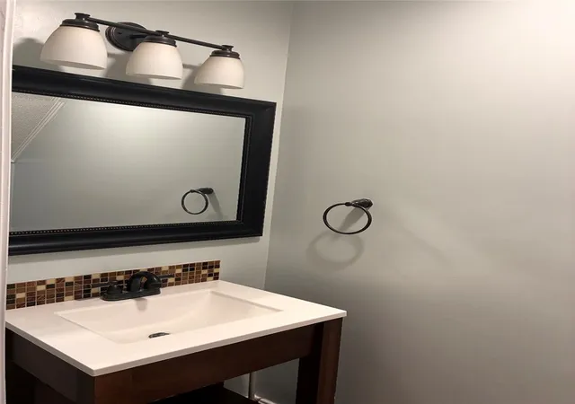 Photo 3 of Townhouse for sale at 105 Paul Revere Trl, Anderson, SC 29621 | MLS# 20305860 | Listing updated on 2026-09-17
