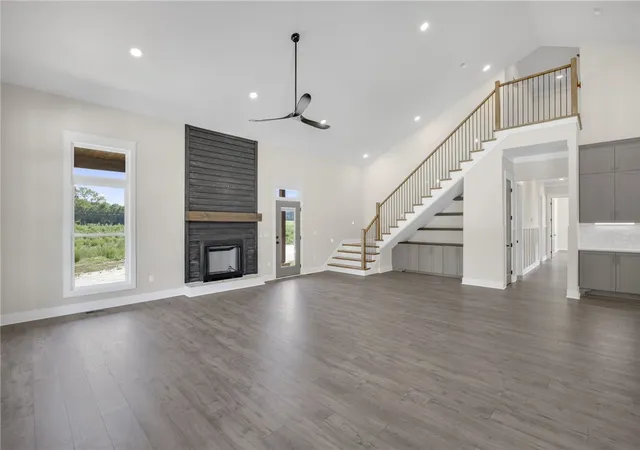 Photo 4 of Single family home for sale at 384 Jim Smith Rd, Pendleton, SC 29670 | MLS# 20305858 | Listing updated on 2026-09-20
