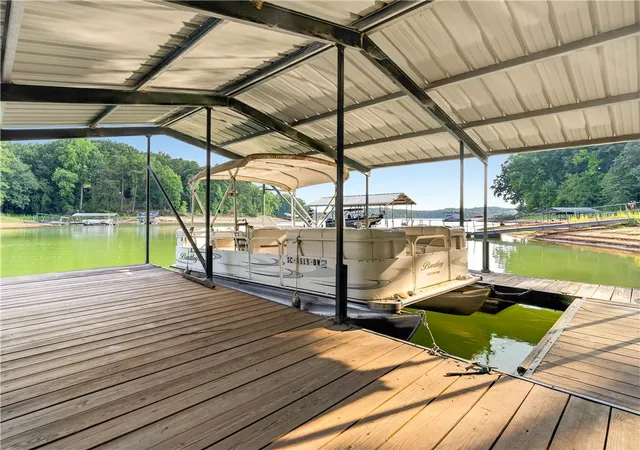 Photo 2 of Single family home for sale at 160 Ricks Rd, Fair Play, SC 29643 | MLS# 20305820 | Listing updated on 2026-09-05