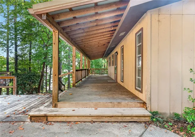 Photo 3 of Single family home for sale at 160 Ricks Rd, Fair Play, SC 29643 | MLS# 20305820 | Listing updated on 2026-09-05