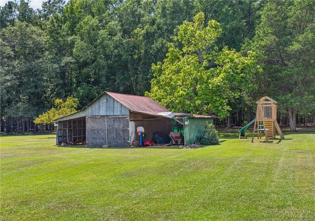 Photo 3 of Single family home for sale at 242 Sherwood Dr, Belton, SC 29627 | MLS# 20305722 | Listing updated on 2026-09-17