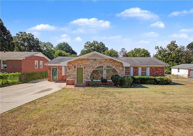 Single family home for sale at 803 Gordon St, Anderson, SC 29626 | MLS# 20305855