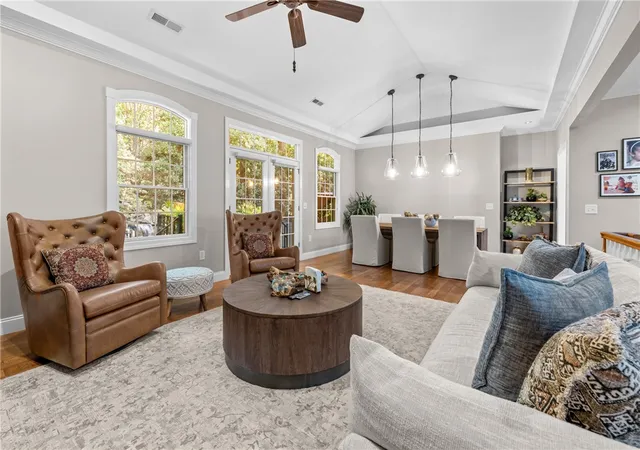 Photo 4 of Single family home for sale at 11 Marina Village Way, Salem, SC 29676 | MLS# 20305807 | Listing updated on 2026-09-09