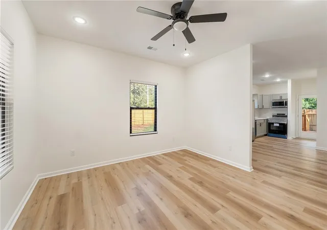 Photo 3 of Single family home for sale at 501 Rogers St, Anderson, SC 29625 | MLS# 20305719 | Listing updated on 2026-10-15