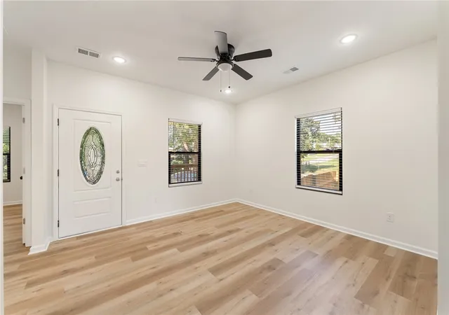 Photo 3 of Single family home for sale at 501 Rogers St, Anderson, SC 29625 | MLS# 20305719 | Listing updated on 2026-10-15