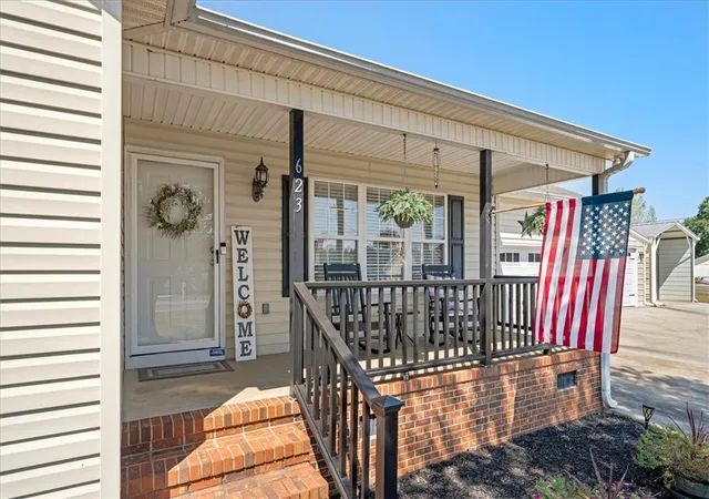Photo 3 of Single family home for sale at 623 New Hope Rd, Anderson, SC 29626 | MLS# 20305853 | Listing updated on 2026-09-05